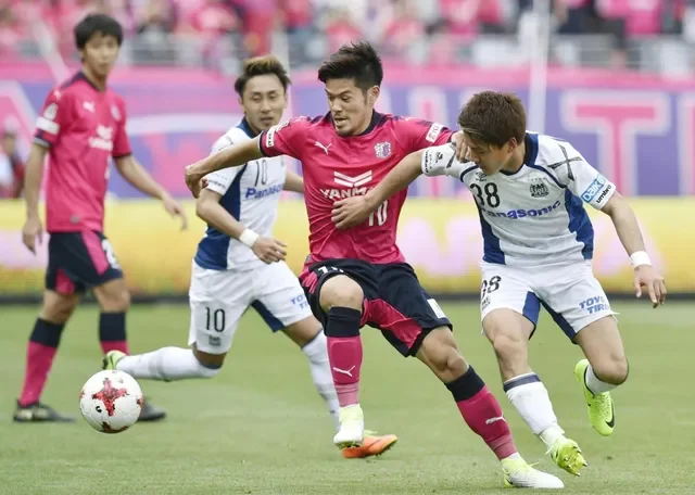Giai đoạn phát triển của Cerezo Osaka