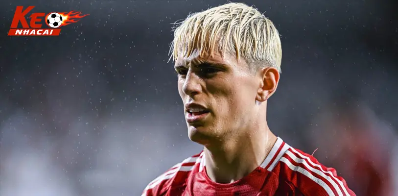 Garnacho đổi tên Instagram thành “Alex” gây xôn xao mạng xã hội