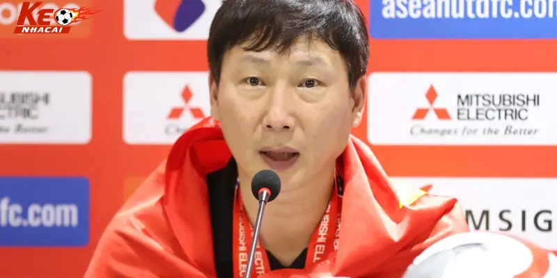 HLV Kim Sang-sik lên tiếng